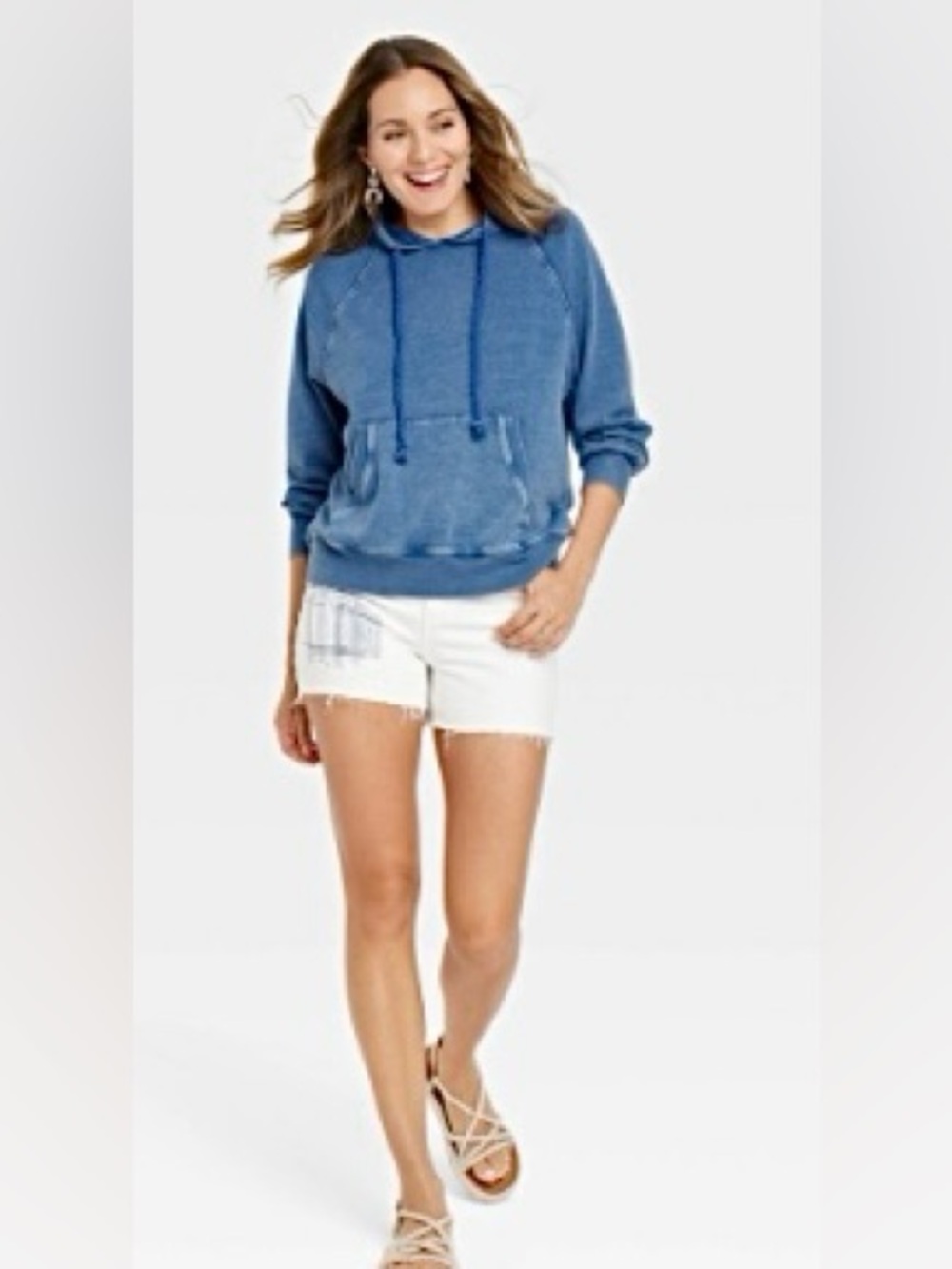 Universal Thread Women’s Faded Blue Vintage Inspired Hoodie Size M  NWT
